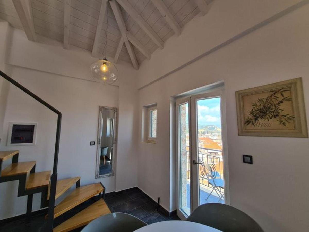 Gythio Townhouse Apartment Ngoại thất bức ảnh