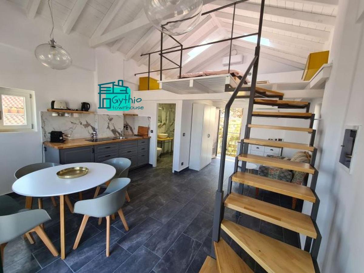 Gythio Townhouse Apartment Ngoại thất bức ảnh