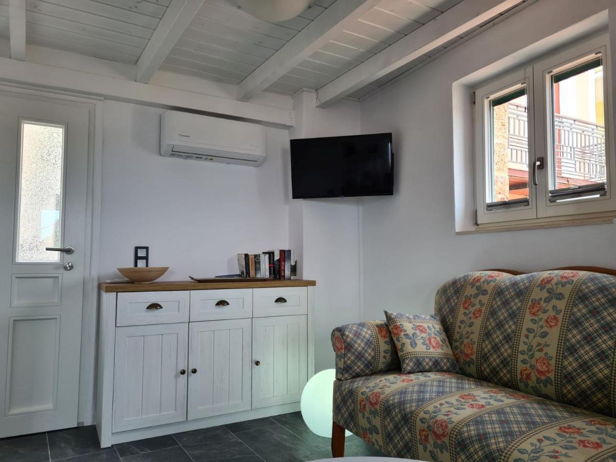 Gythio Townhouse Apartment Ngoại thất bức ảnh